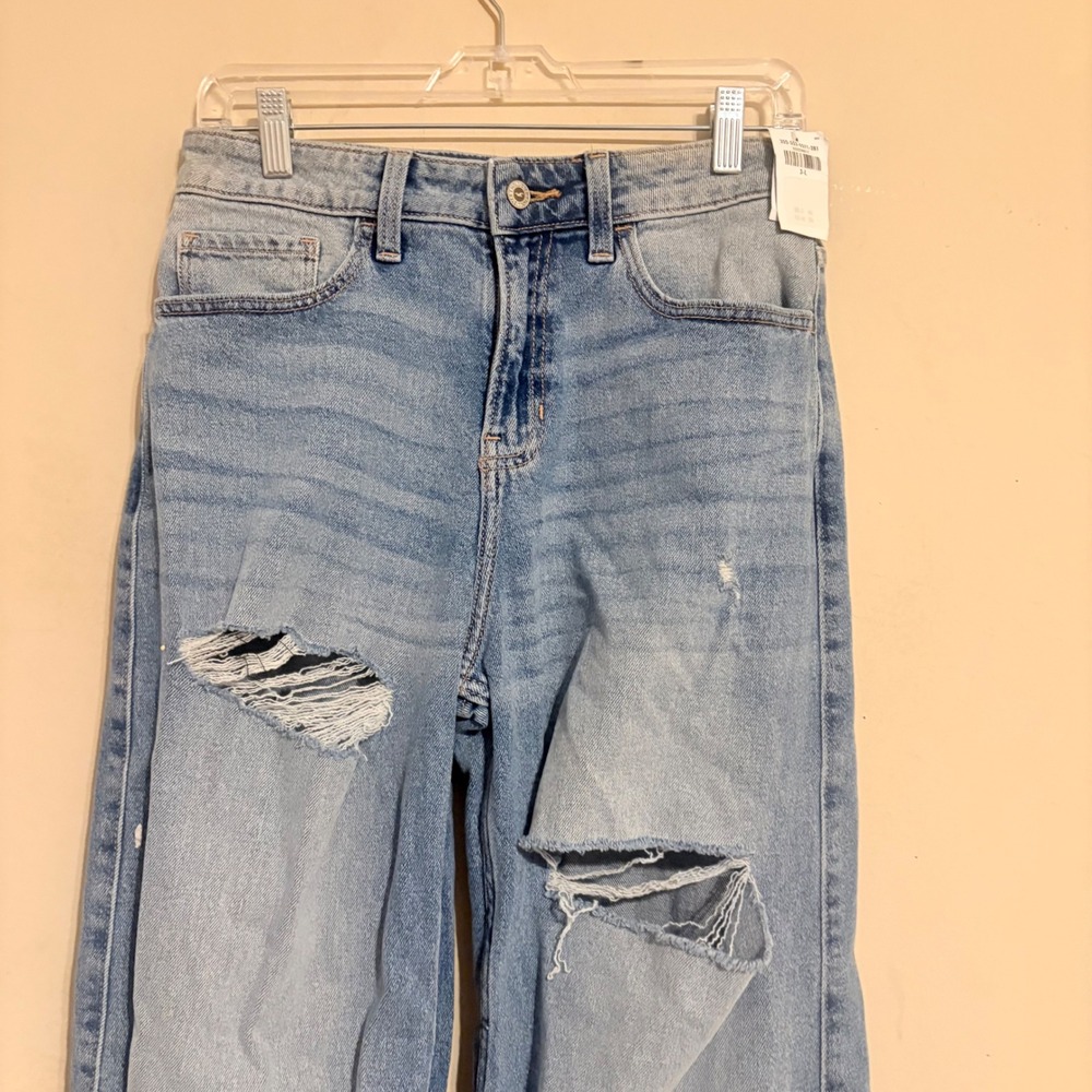 Hollister High-Rise Extreme Baggy Distressed Light Wash Jeans W26 L32 - Picture 12 of 16